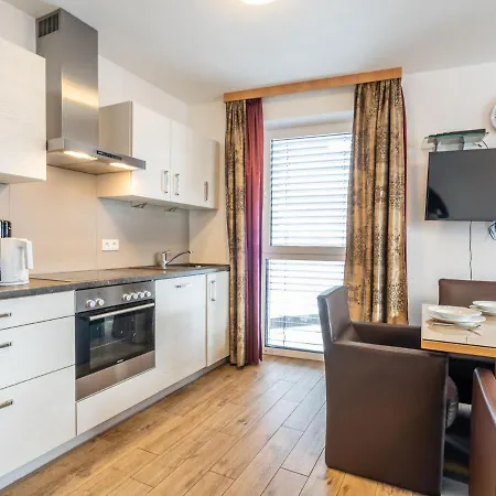 Lake View In With Sauna Apartment *