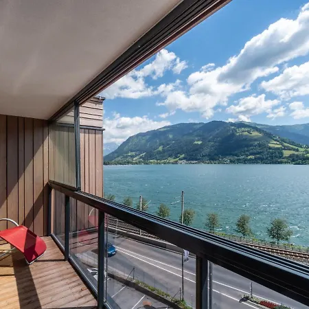 Lake View In With Sauna Apartment