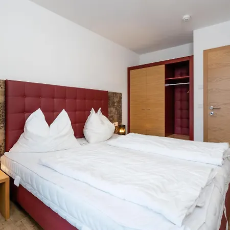 Apartment Lake View In With Sauna Zell am See