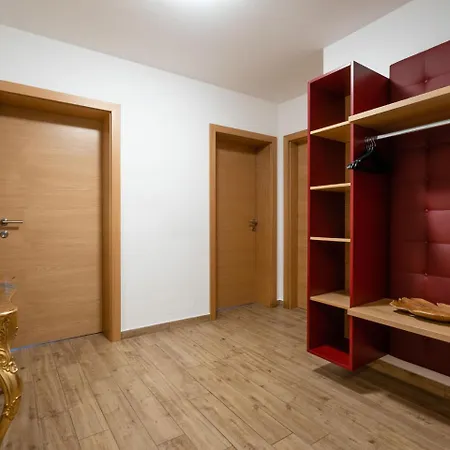 Lake View In With Sauna Apartment *
